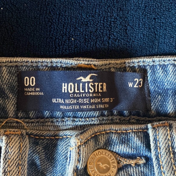 Distressed Hollister jean cut offs - Picture 4 of 4